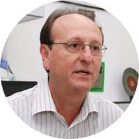 Com Pietro Sampaio Baruselli, Doutor em reprodução animal.